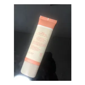 에이블리에서 산 코링코 피치 휘핑 콘업 크림 팝니다